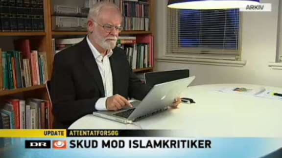 İslam karşıtı yazar Lars Hedegaard Jensen’e silahlı saldırının ardından Danimarkalı 14 yazar  ”İfade Özgürlüğü Manifestosu” başlıklı bir bildirge yayımladılar.