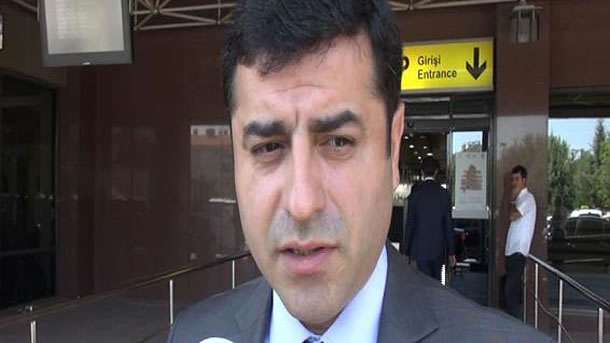 BDP Genel Başkanı Selahattin Demirtaş: 'BDP heyetinin İmralı'ya gitmemesi', 'Çözüm sürecinin' bitmesi demektir. Başbakan bunu çok iyi biliyor" dedi.