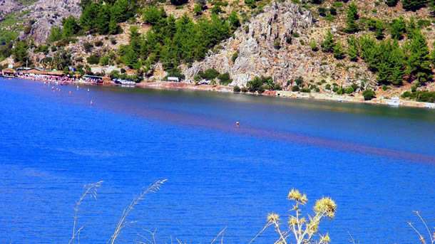 Atakent (Dalaman) Çevre Eğitim ve Kültür Derneği (ATAÇEV) kurucu üyesi Jeoloji Yüksek Mühendisi Dr. Eşref Atabey'den Kızkumu'nu korumak için destek geldi.