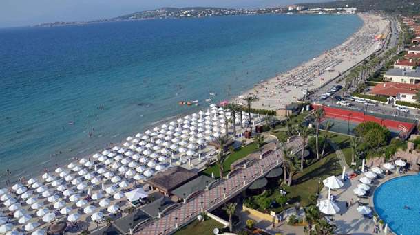 Türkiye'de Gezi Parkı ile yaşanan toplumsal olaylar, Ramazan ayının temmuza denk gelmesi ve komşu ülkelerde yaşanan tüm gerginliklere rağmen turizmcilerin yüzü bayram tatilleriyle güldü.