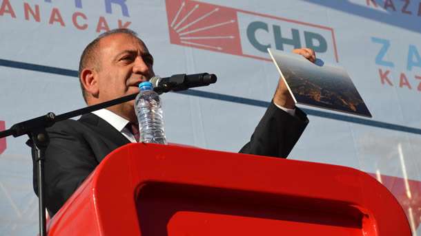 Cumhuriyet Halk Partisi (CHP) Genel Başkan Yardımcısı Gürsel Tekin, İstanbul Büyükşehir Belediye Başkanlığı için aday adaylığını açıkladı.