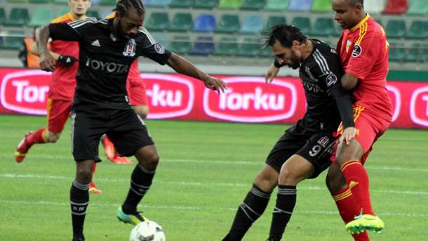 Spor Toto Süper Lig'de Kayserispor sahasında Beşiktaş'a 3-0 mağlup oldu.