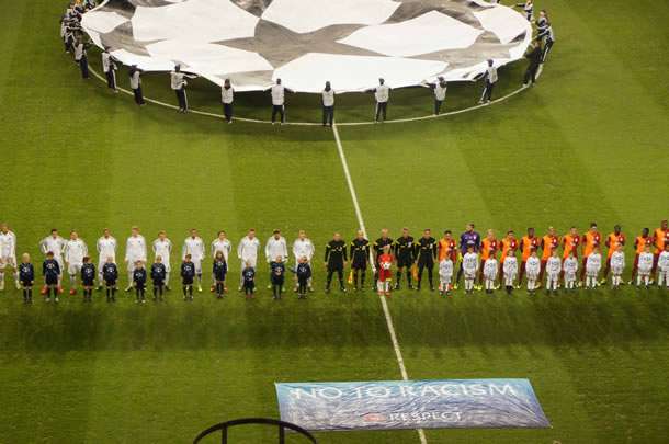 UEFA Şampiyonlar Ligi B Grubu'nda Galatasaray, deplasmanda karşılaştığı Danimarka'nın Kopenhag takımına 1-0 yenildi.