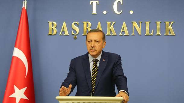 Başbakan Recep Tayyip Erdoğan, Cumhurbaşkanı Abdullah Gül ile yaptığı görüşme sonrası Başbakanlık Merkez Bina'da yeni bakanların isimlerini açıkladı.