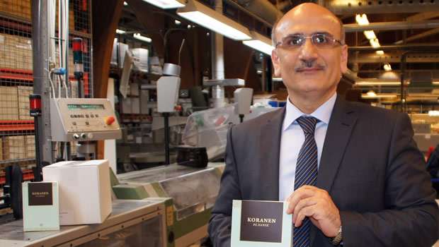 Danimarka Türk Diyanet Vakfı Başkanı ve Din Müşaviri Doç.Dr. Ahmet Onay'ın girişimleri ile hazırlanan Kuran-ı Kerim'in Danca meali basıldı.