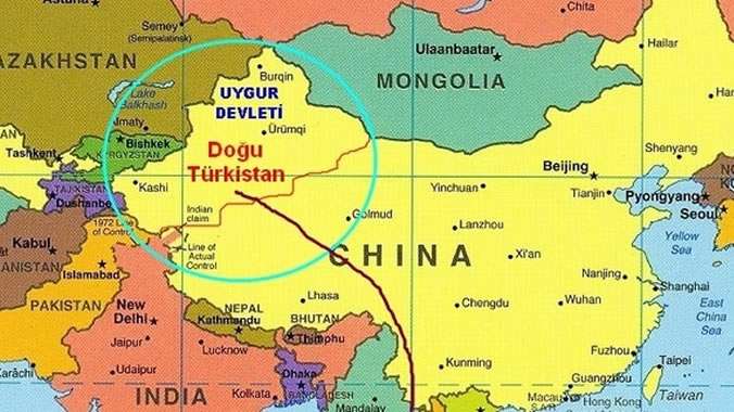 İlk belirlemelere göre, 3 kişi öldü, 20'den fazla kişi yaralandı.