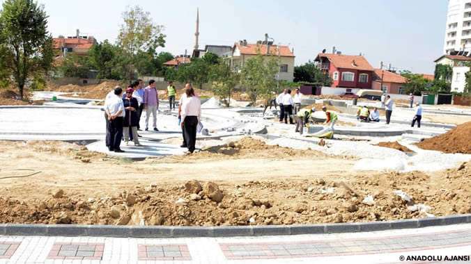 Bingöl'de demiryoluna döşenen bombanın uzaktan patlatılması sonucu şehit olan Jandarma Uzman Çavuş Veli Ateş'in adı, Konya'da bir parkta yaşatılacak.