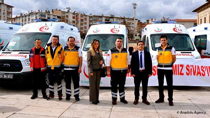 sivas-a-12-yeni-ambulans-gonderildi.jpg