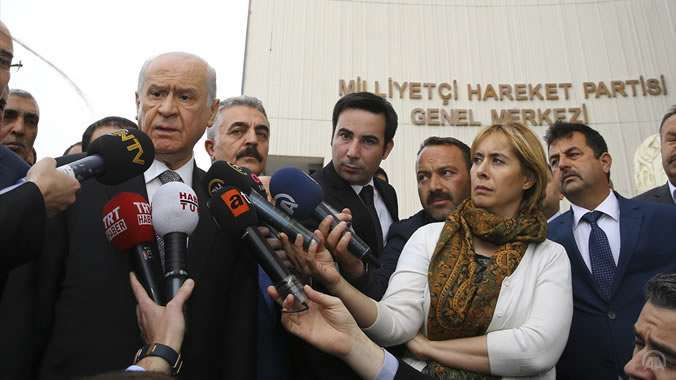 MHP'li muhaliflerin açtığı davada, Ankara 12. Sulh Hukuk Mahkemesi, "Kurultay Çağrı Heyeti" oluşturularak, partinin olağanüstü kurultaya götürülmesi kararını verdi.