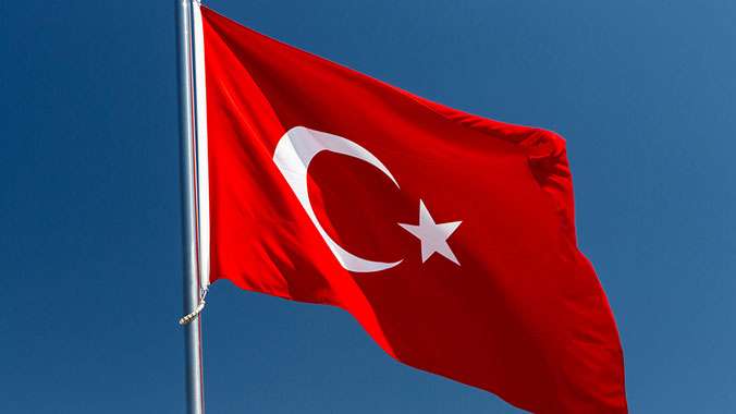 TSK, Kayseri'de çarşı iznine giden askerleri taşıyan otobüse düzenlenen saldırıda 13 askerin şehit olduğunu 48'inin yaralandığını açıkladı.