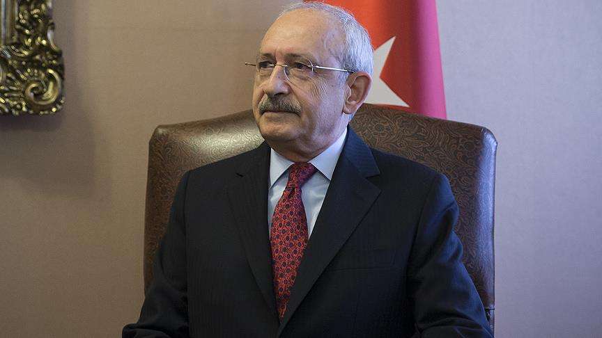 CHP Genel Başkanı Kılıçdaroğlu, TBMM'de kabul edilen anayasa değişikliğine ilişkin, "Bir CHP'li de başkan olsa, biz ona da karşı çıkarız. Bu sistem, doğru bir sistem değil. Bütün yetkiler bir kişiye verilemez." dedi.
