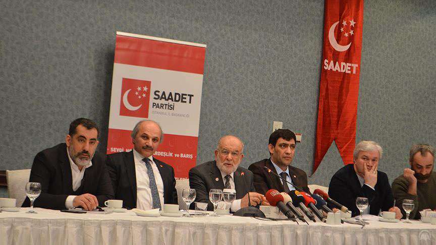 Saadet Partisi Genel Başkanı Karamollaoğlu, "Başkanlık sistemine prensip olarak karşı değiliz. Başkanlık sistemi yönetimde kolaylık getiriyor ancak denetimi olmasını olmazsa olmaz şart olarak görüyoruz." dedi.