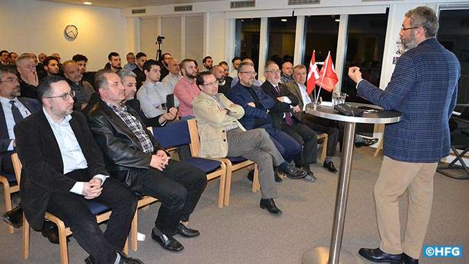 Danimarka Kopenhag'da MÜSİAD Danimarka tarafından düzenlenen "Yeni Dünya Düzeni ve Türkiye'nin Dönüşümü" konferansı yapıldı.