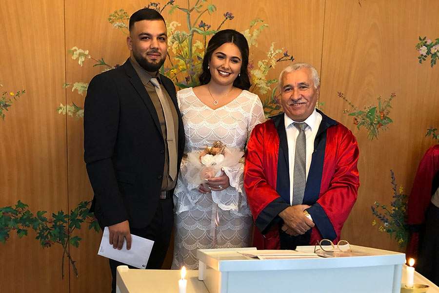 Eski milletvekili Hüseyin Araç Danimarka’da nikah kıyma rekoru kırdı
