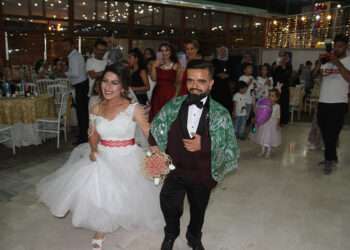 Konyalı boyları küçük, aşkları büyük çift dünyaevine girdi