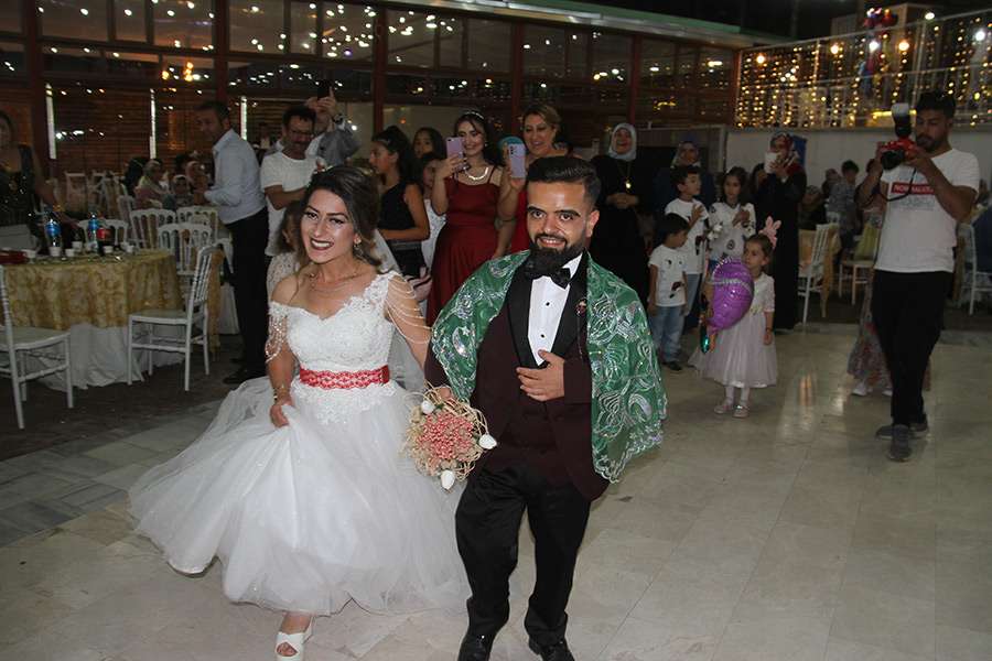 Konyalı boyları küçük, aşkları büyük çift dünyaevine girdi
