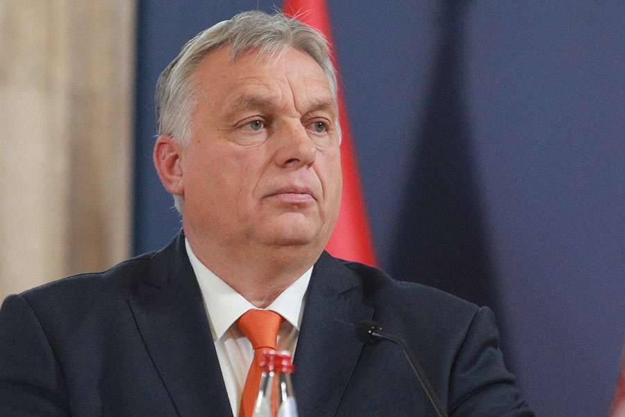Macaristan, İsveç ve Finlandiya’nın NATO’ya üyelik onayını erteledi