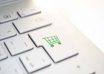 İsveç’te e-ticaret cirosu azaldı
