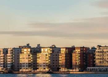 Stockholm’de kalabalık aileler geniş dairelerde yaşayabilecek
