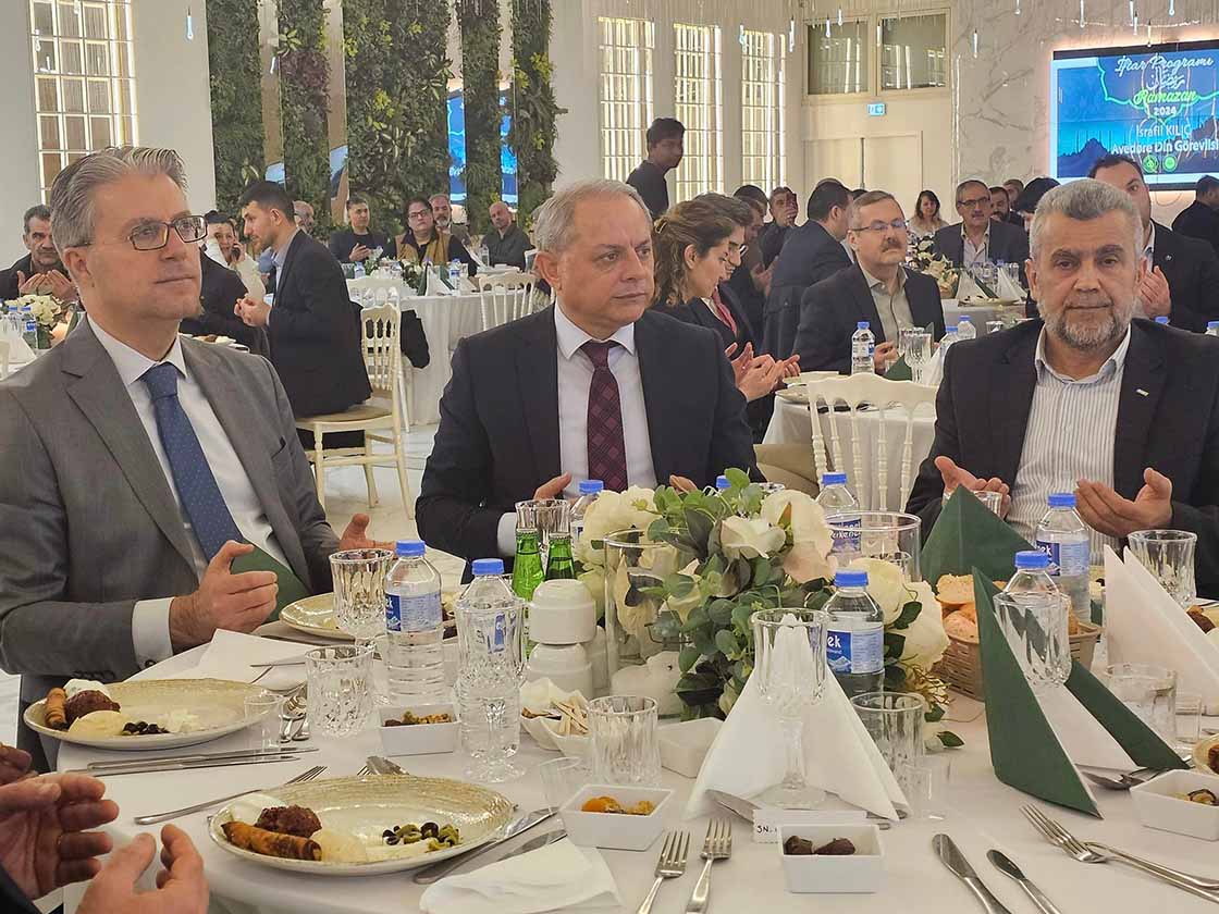 Danimarka Türk Diyanet Vakfı iftar programı düzenledi