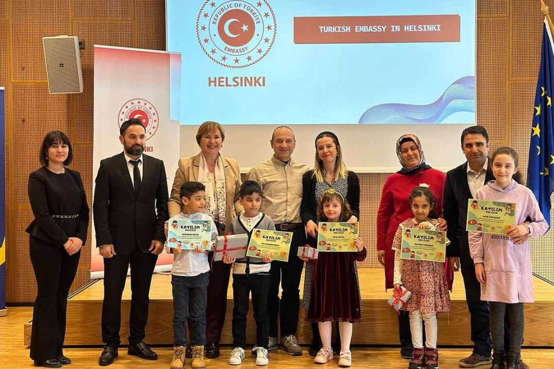 Helsinki Büyükelçiliği minikleri ödüllendirdi