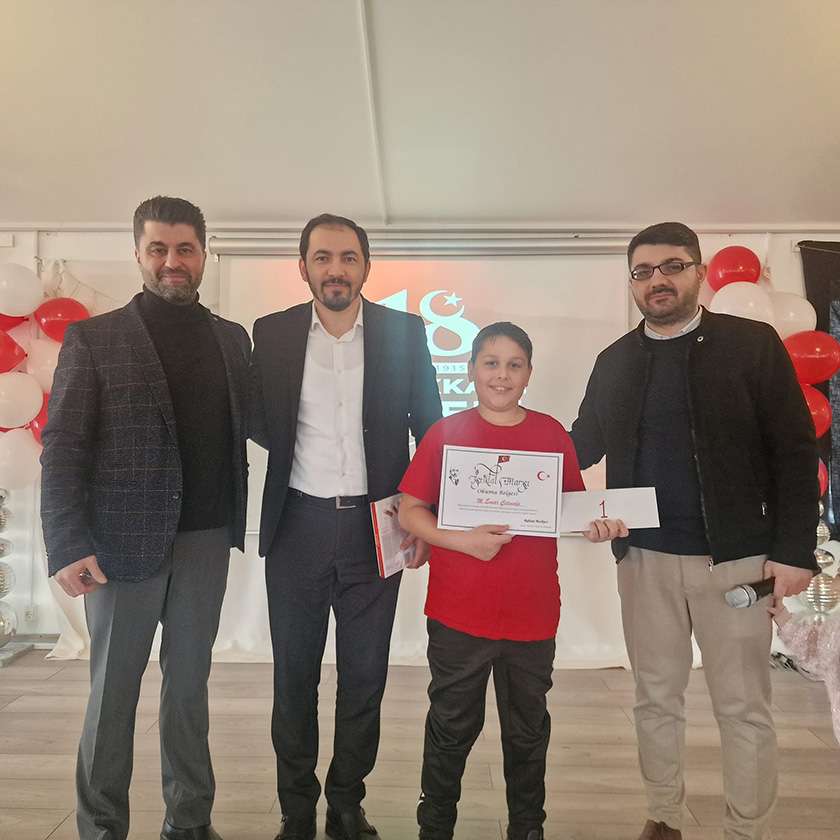 Danimarka’da İstiklal Marşı Okuma Yarışması yapıldı