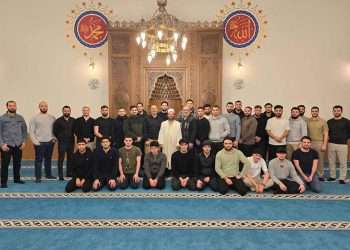 Roskilde Ayasofya Camii’nde gençler iftarda buluştu