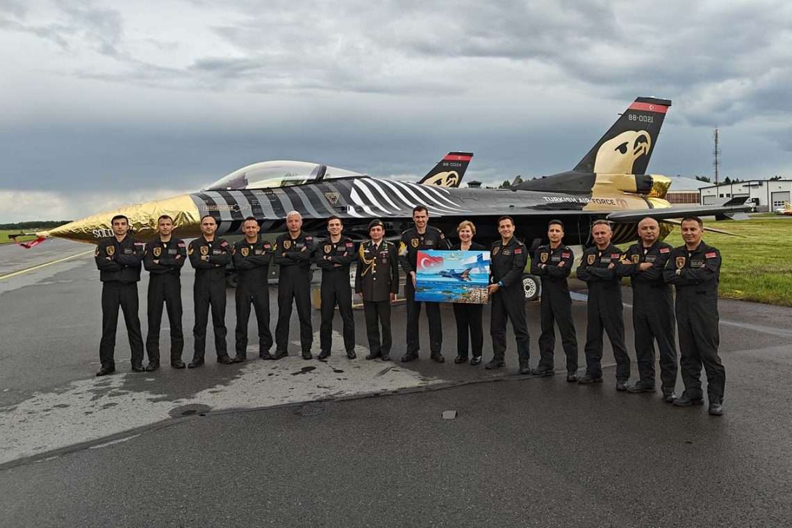 Vaasa Airshow’a katılacak SoloTürk ekibi Finlandiya’da