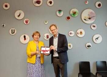 Helsinki Büyükelçisi Çakar, Holopainen ve Peltonen ile görüştü