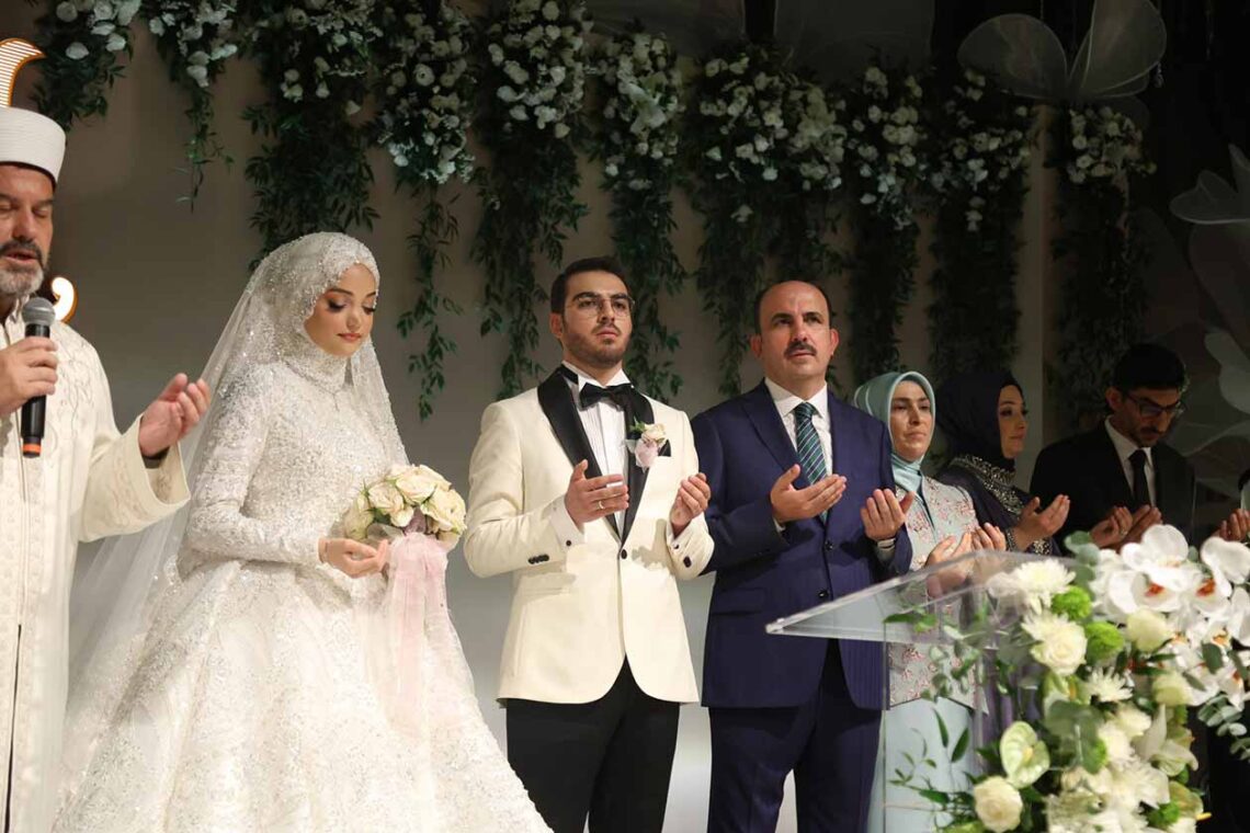 Konya Büyükşehir Belediye Başkanı Altay’ın mutlu günü